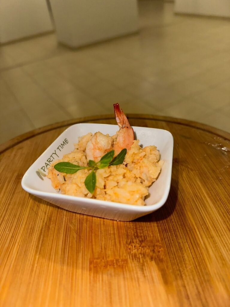 Potinho individual de arroz com camarão